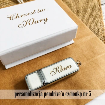 Biały pendrive ze skóry 32GB 3.0