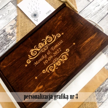 Lakierowane, bejcowane pudełko na odbitki 15x23 i pendrive