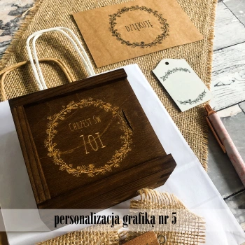 Bejcowane, matowe pudełko  na pendrive