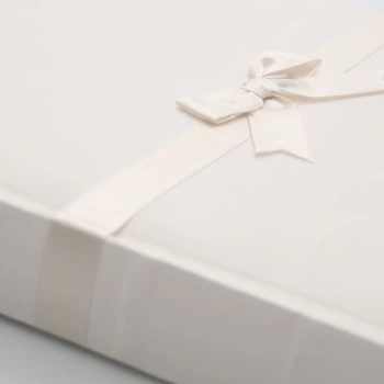 Album ślubny gift J (tradycyjny 20 czarnych stron)