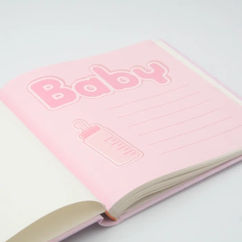 Album wklejany dziecięcy Baby Pink (tradycyjny 40 kremowych stron)