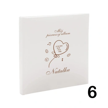 Album dziecięcy na chrzest, urodziny, metryczka do wyboru, wklejany, 30 kremowych stron, personalizowany, 12 wzorów