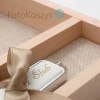 Pudełko na zdjęcia 15x23 i pendrive (płótno+drewno, do 100 zdjęć)