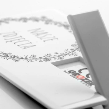 Pendrive karta kredytowa Nasze Zdjęcia B&W (do wyboru pojemność 2-32 GB)