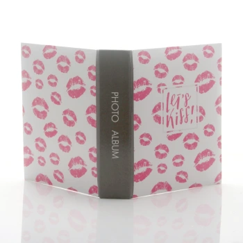 Album na zdjęcia wsuwane Kiss pocałunki na 200 zdjęć 10x15