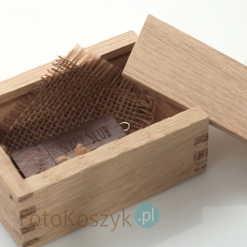 Pendrive grawerowamy Nasz Ślub 2.0 ciemne drewno (16GB)