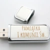 Biały pendrive ze skóry 8GB 2.0