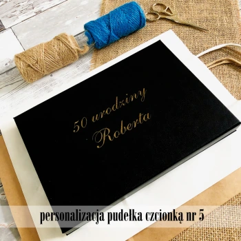 Czarne pudełko z magnesem na zdjęcia 13x18 (do 50 zdjęć)